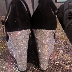 Sparkle Wedge Platforms~ Size 6